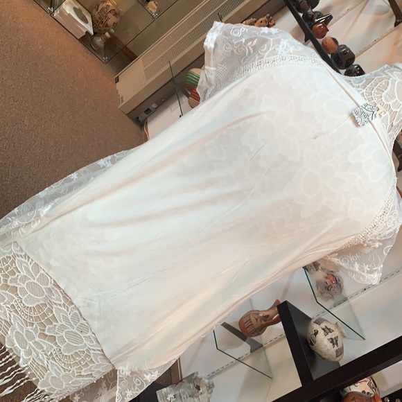 Gorgeous POL tee shirt with lace detail❤️❤… - Picture 3 of 11